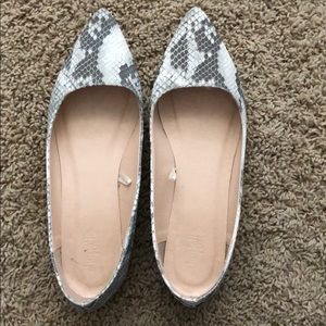🚨EVERYTHING BOGO🚨Snake Skin Slip On Flats